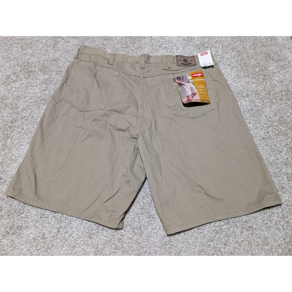 Vintage Wrangler Shorts Mens 42 Khaki Relaxed Fit Cotton Workwear NWT - Picture 6 of 6